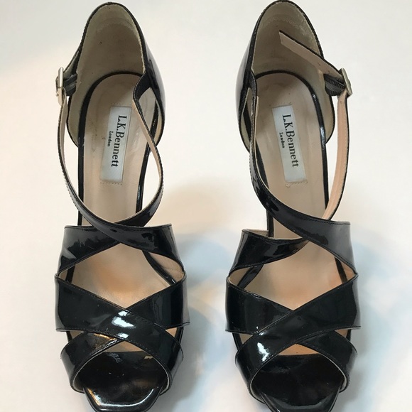 LK Bennet ‘Sandy’ Black Patent Sandal - Picture 2 of 6